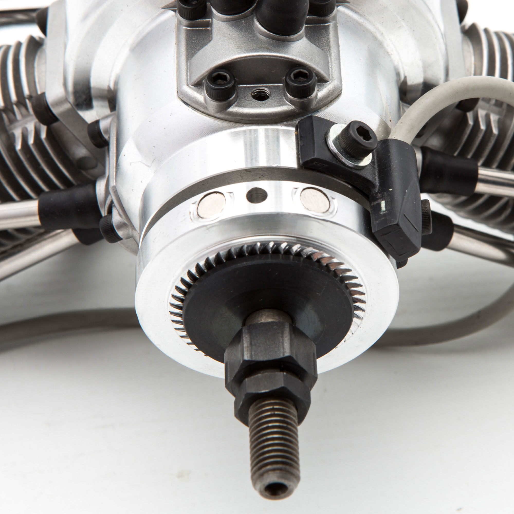 Saito Engines FG-19R3 3-Cylinder Gas Radial Engine: CB