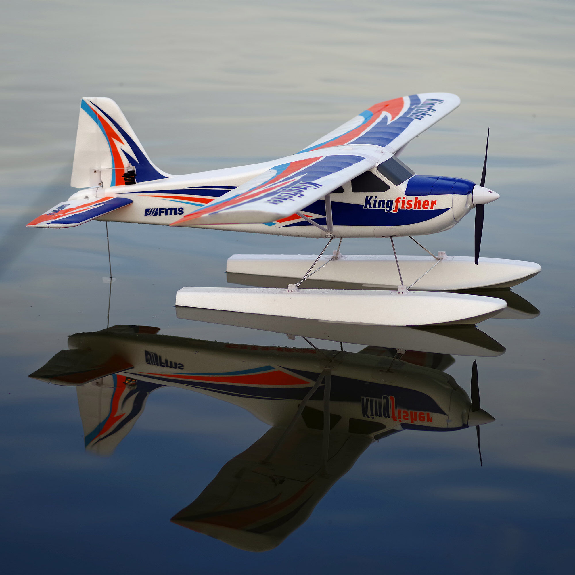 FMS Kingfisher 1400mm PNP with Reflex