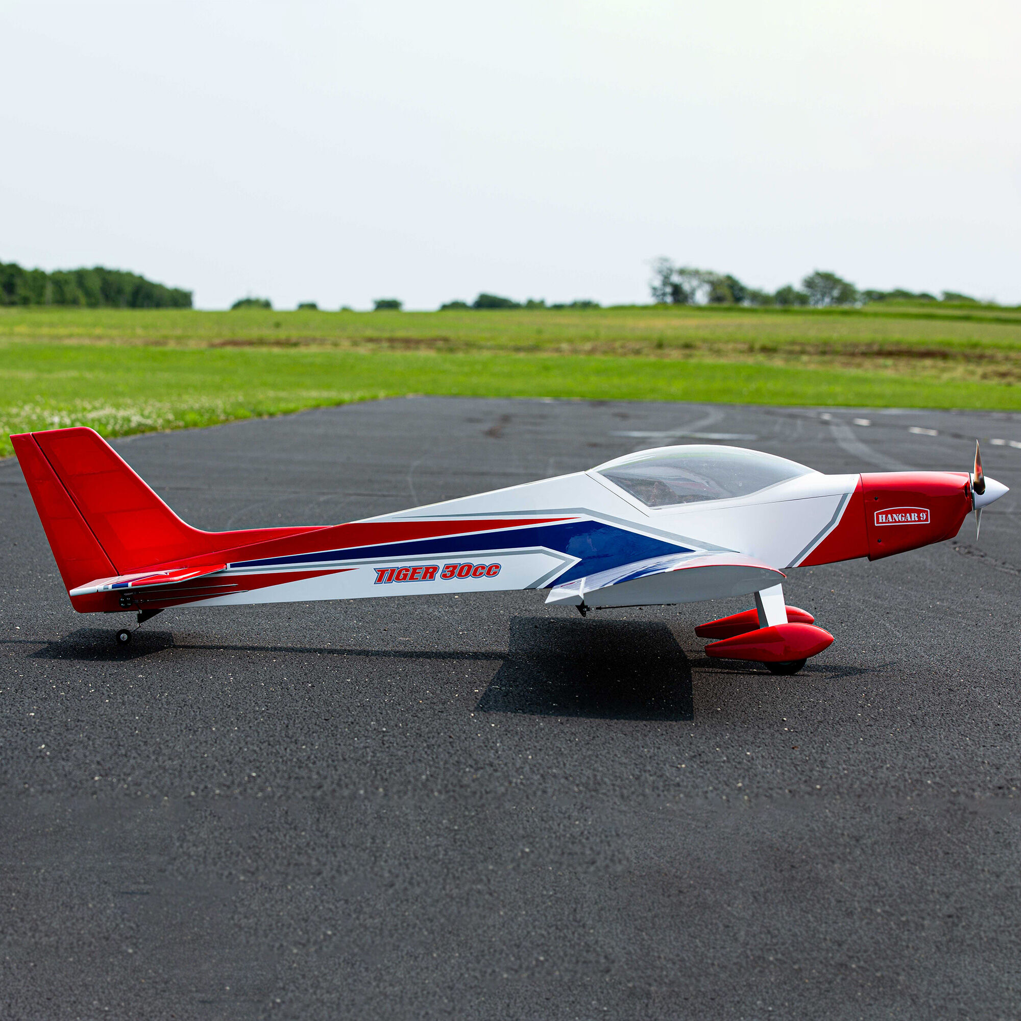 Hangar 9 Tiger 30cc ARF, 90"