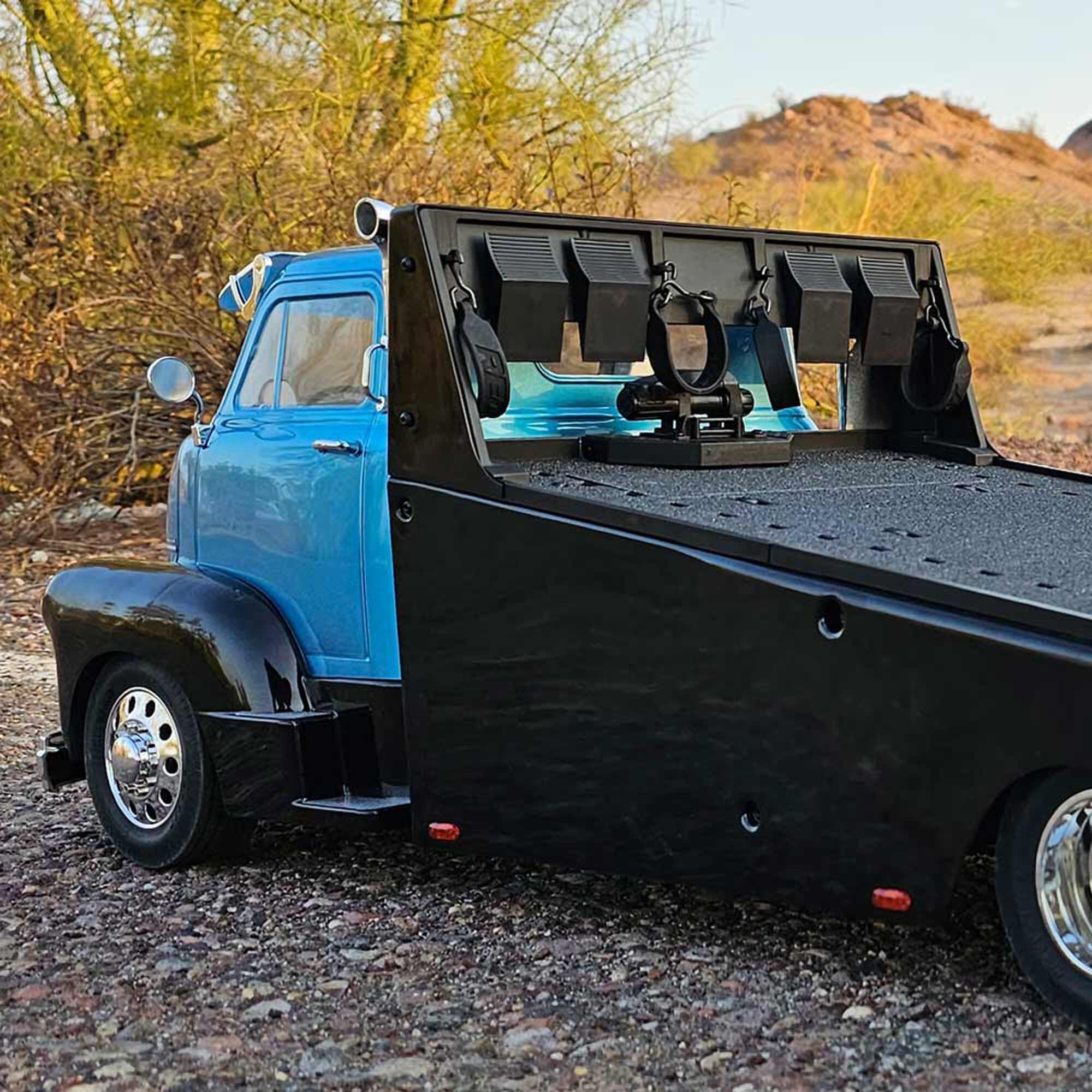 Redcat Racing 1/10 Custom 1953 Chevrolet Cab Over Engine Hauler RTR, Metallic Blue
