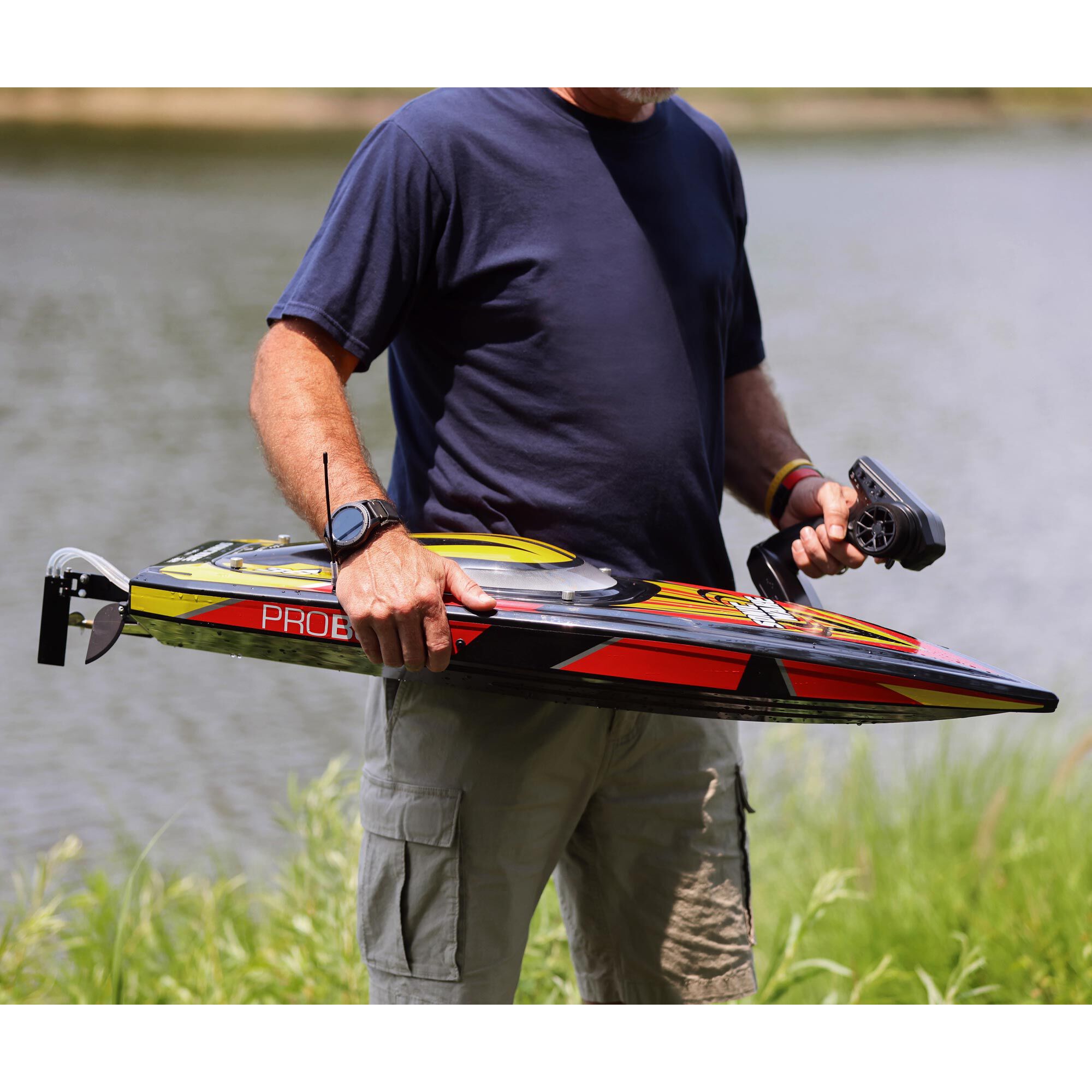 Pro Boat Sonicwake V2 36" Self-Righting Brushless Deep-V RTR, Black