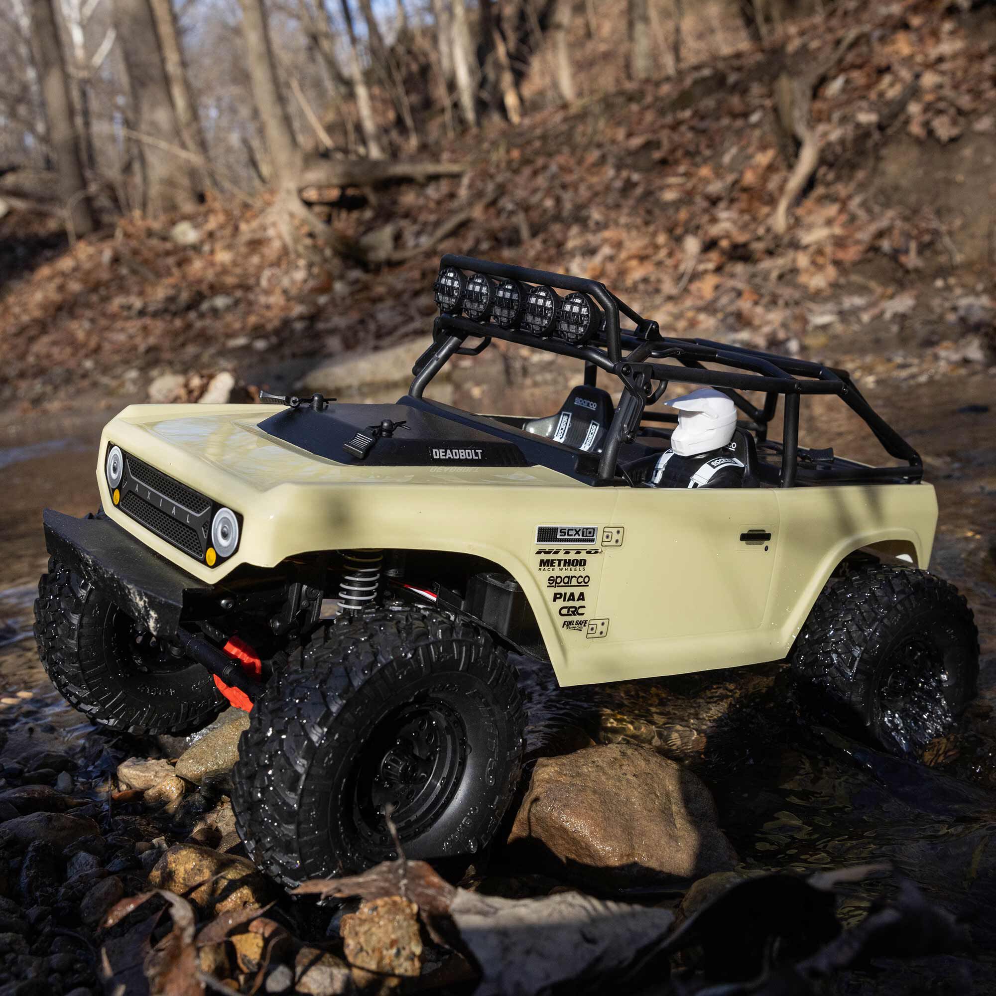 Axial 1/10 SCX10 II Deadbolt 4X4 Brushed RTR, Tan