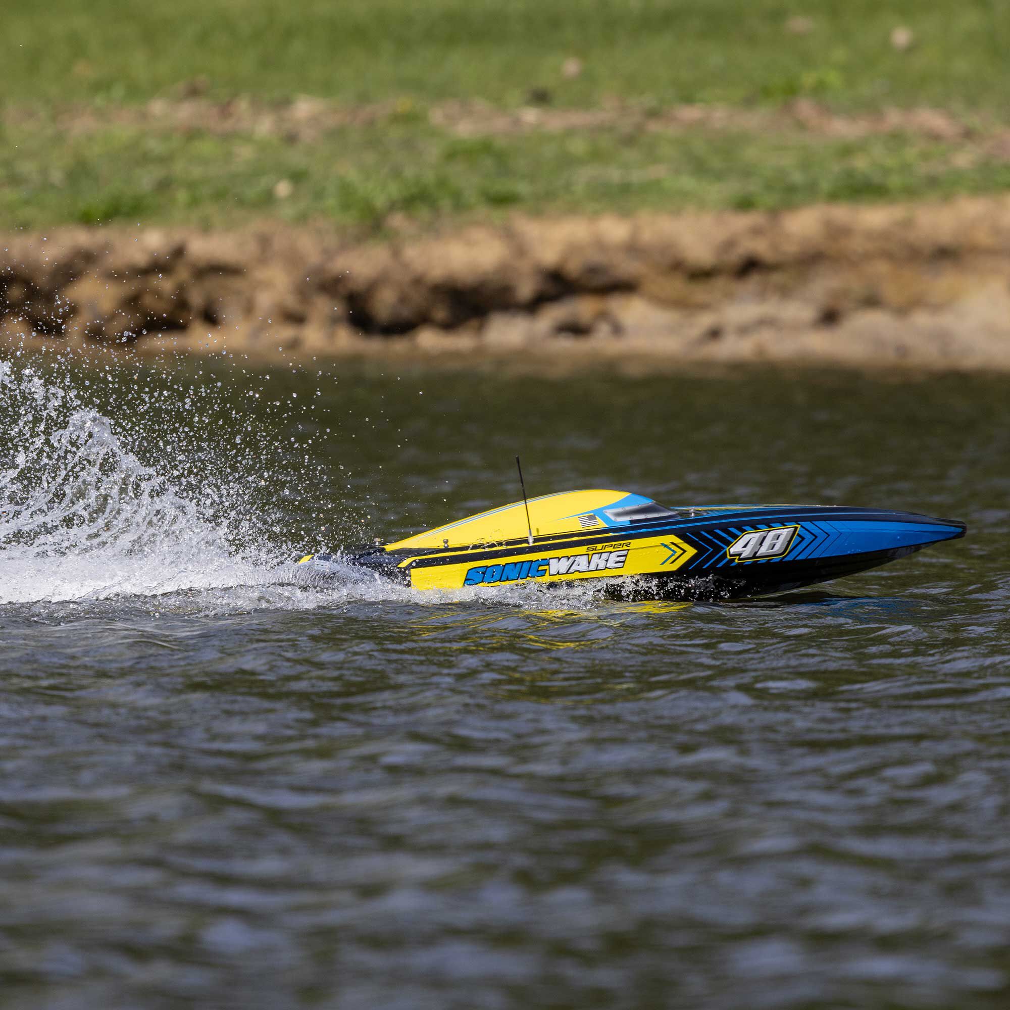 Pro Boat Super Sonicwake 48" 8S Self-Righting Brushless Deep-V RTR
