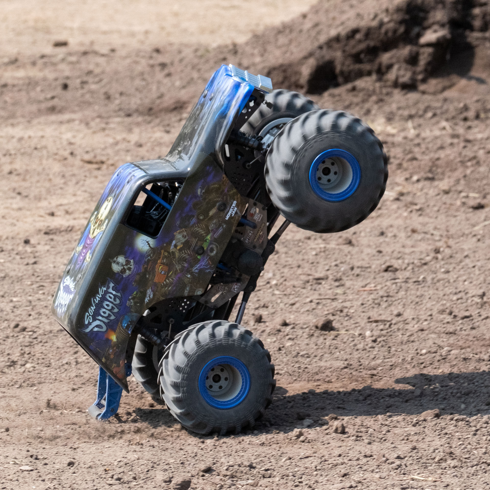 Losi 1/8 LMT 3S 4X4 RTR Brushless Monster Truck