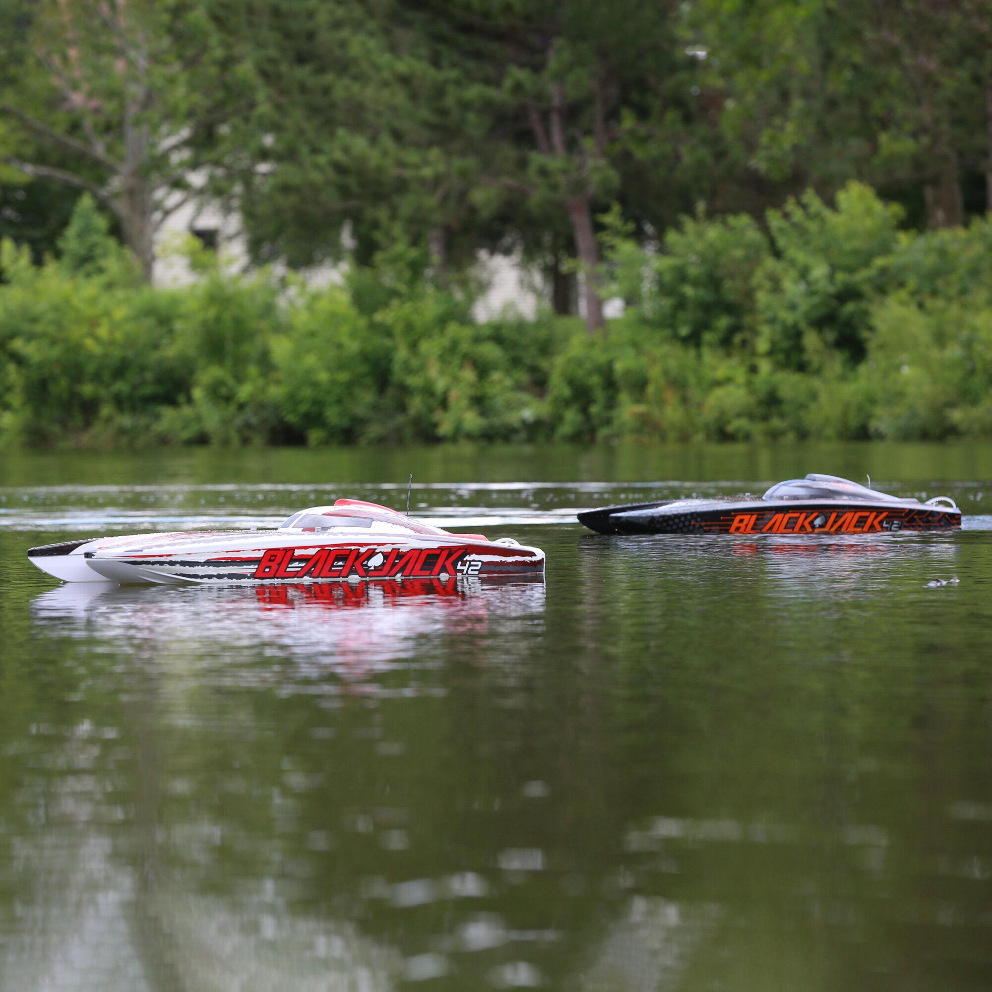 Pro Boat Blackjack 42" 8S Brushless Catamaran RTR, Black/Orange