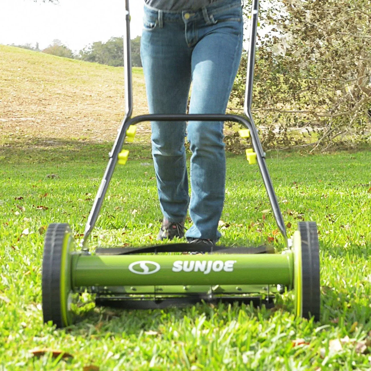 Sun Joe MJ504M 16-Inch Manual Reel Mower w/o Grass Catcher - Red