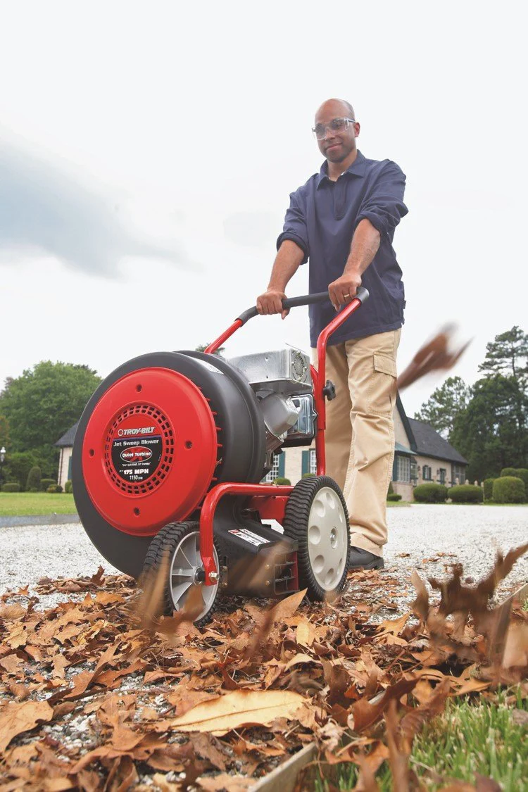 Troy-Bilt TB672 208cc Jet Sweep Wheeled Leaf Blower 24A-67M4766