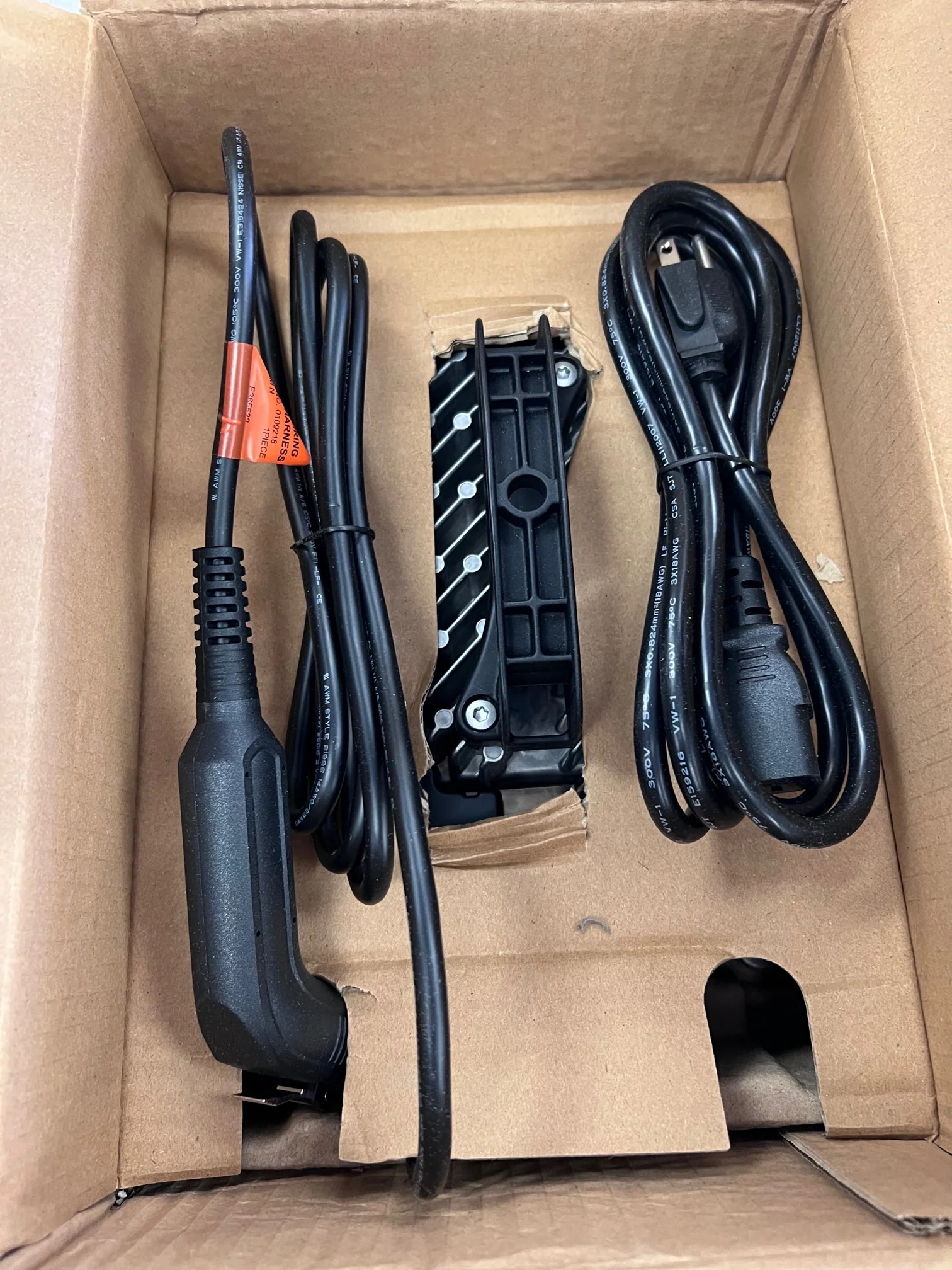 OEM MTD Genuine Charger - 56V Li 650W for ELectric Riding Mowers