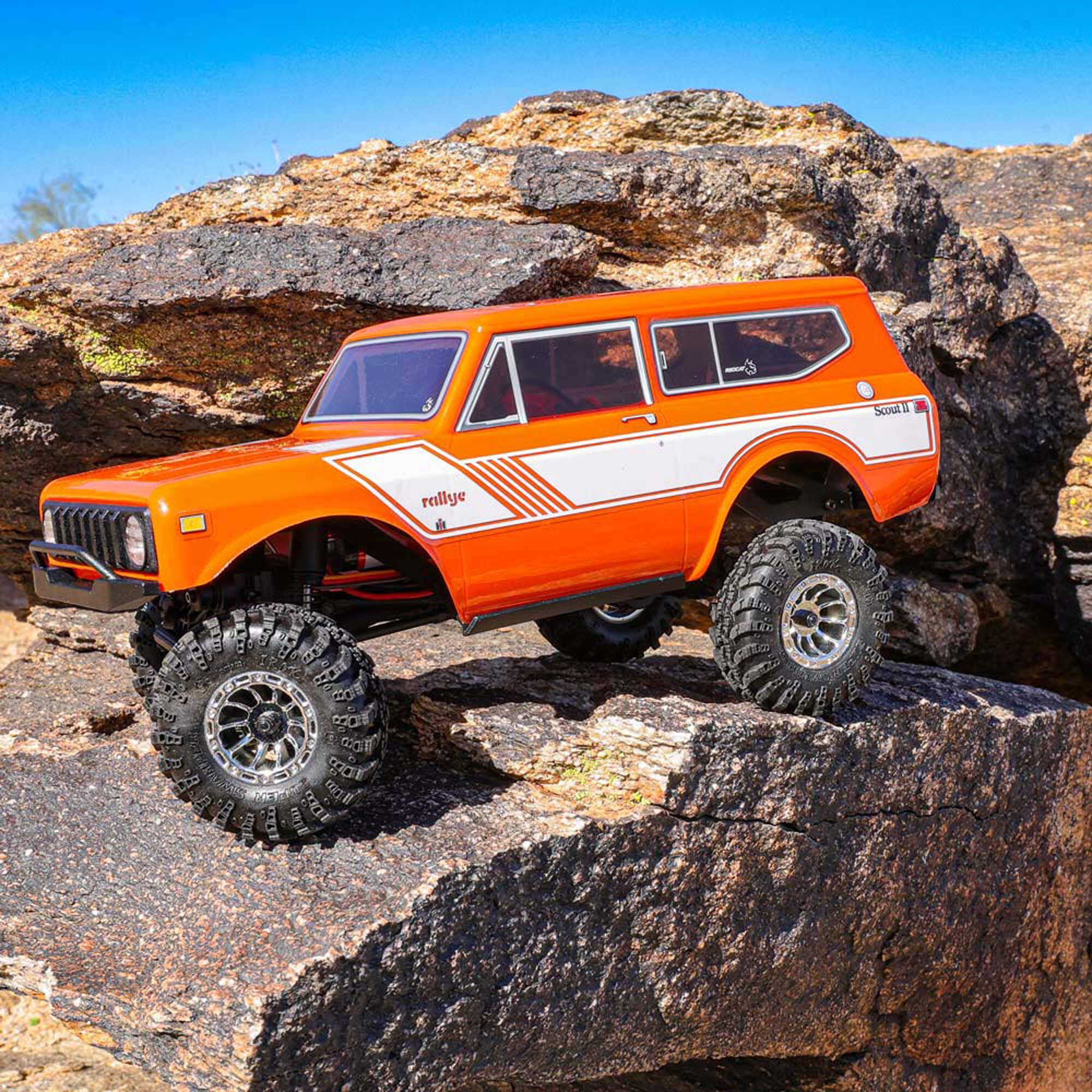 Redcat Racing 1/18 Ascent-18 International Scout II 4x4 Rock Crawler RTR, Orange