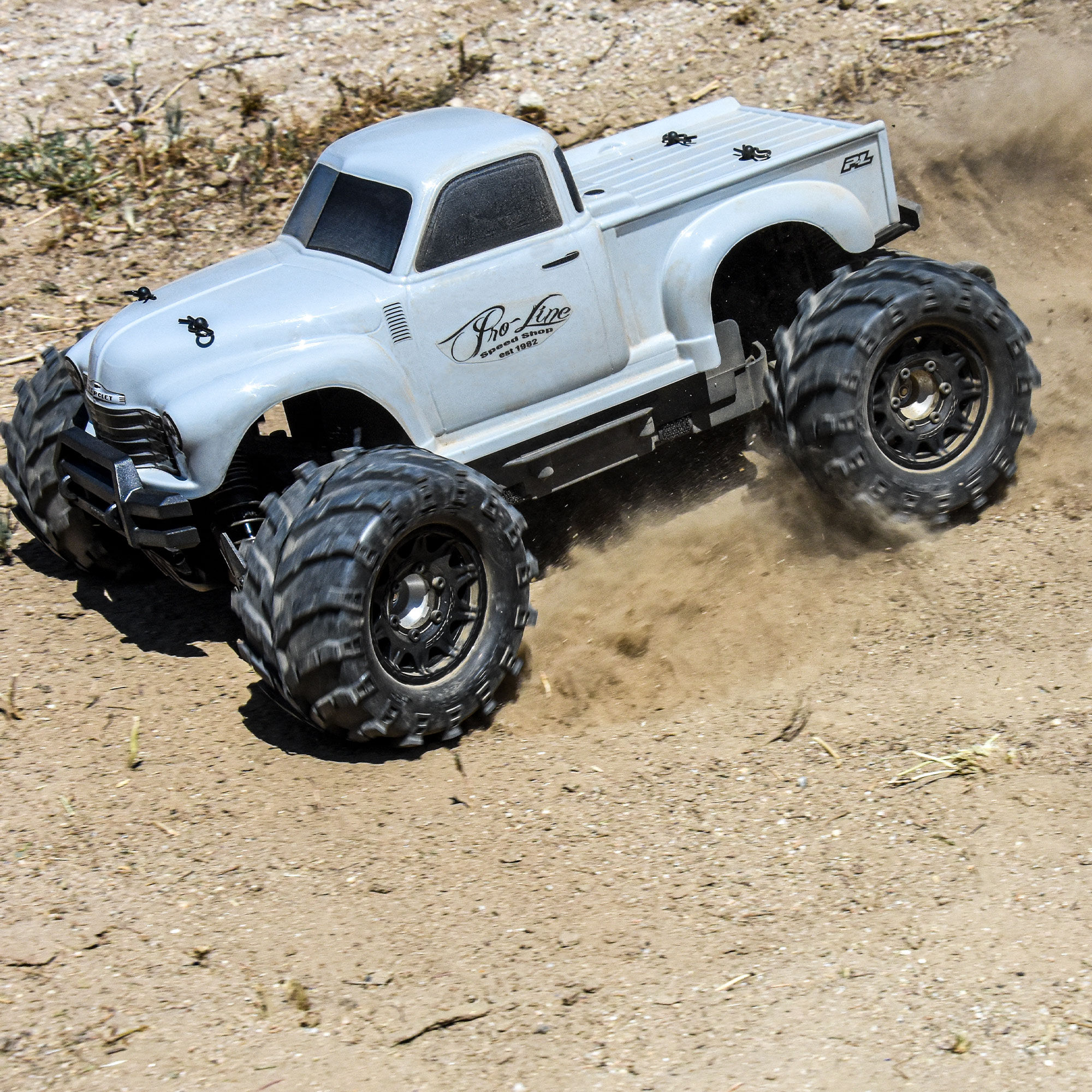 Pro-Line Racing 1/10 Masher F/R 2.8" MT Tires Mounted 12mm/14mm Black Raid (2)