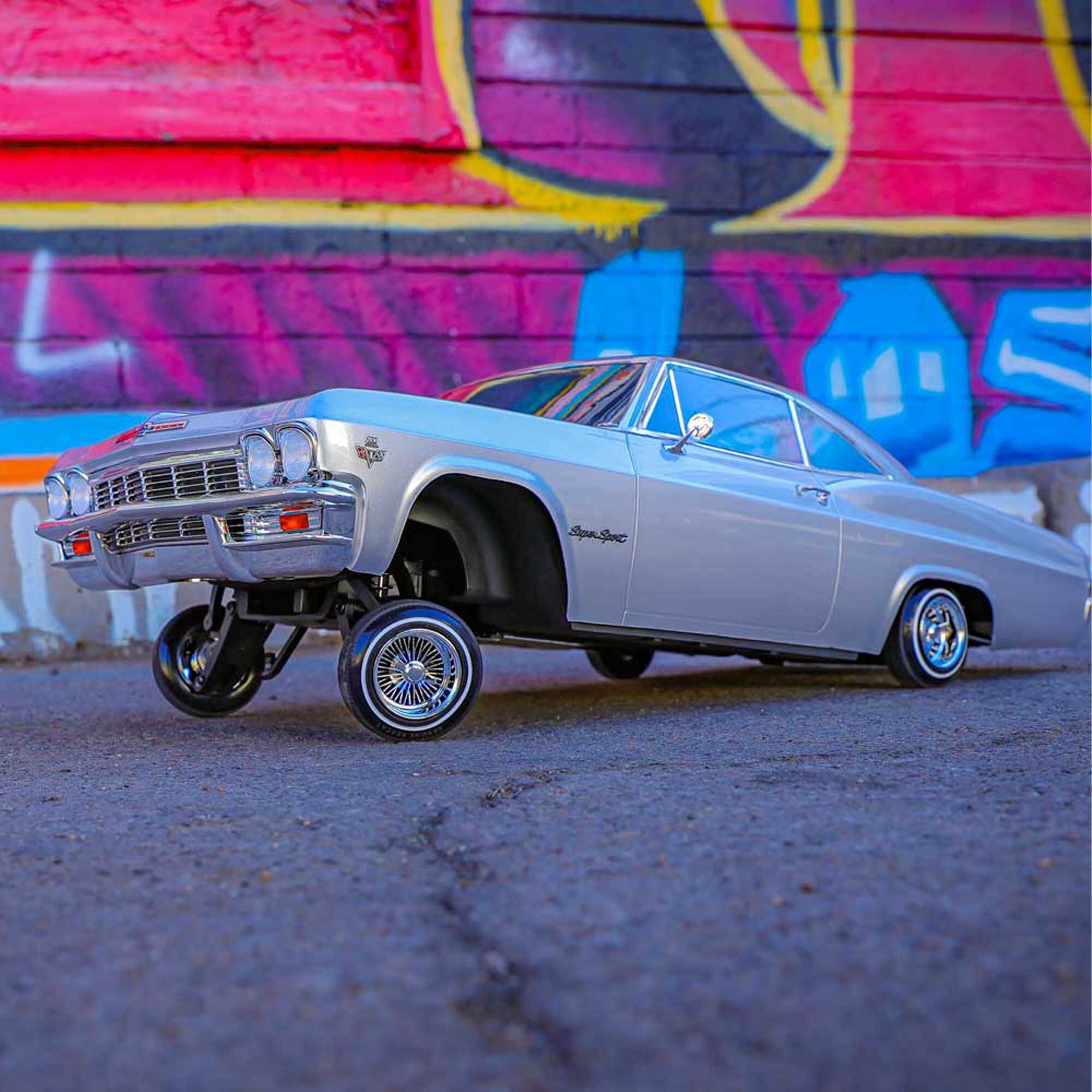 Redcat Racing 1/10 SixtyFive Chevy Impala SS 2WD Hopping Lowrider RTR, Silver