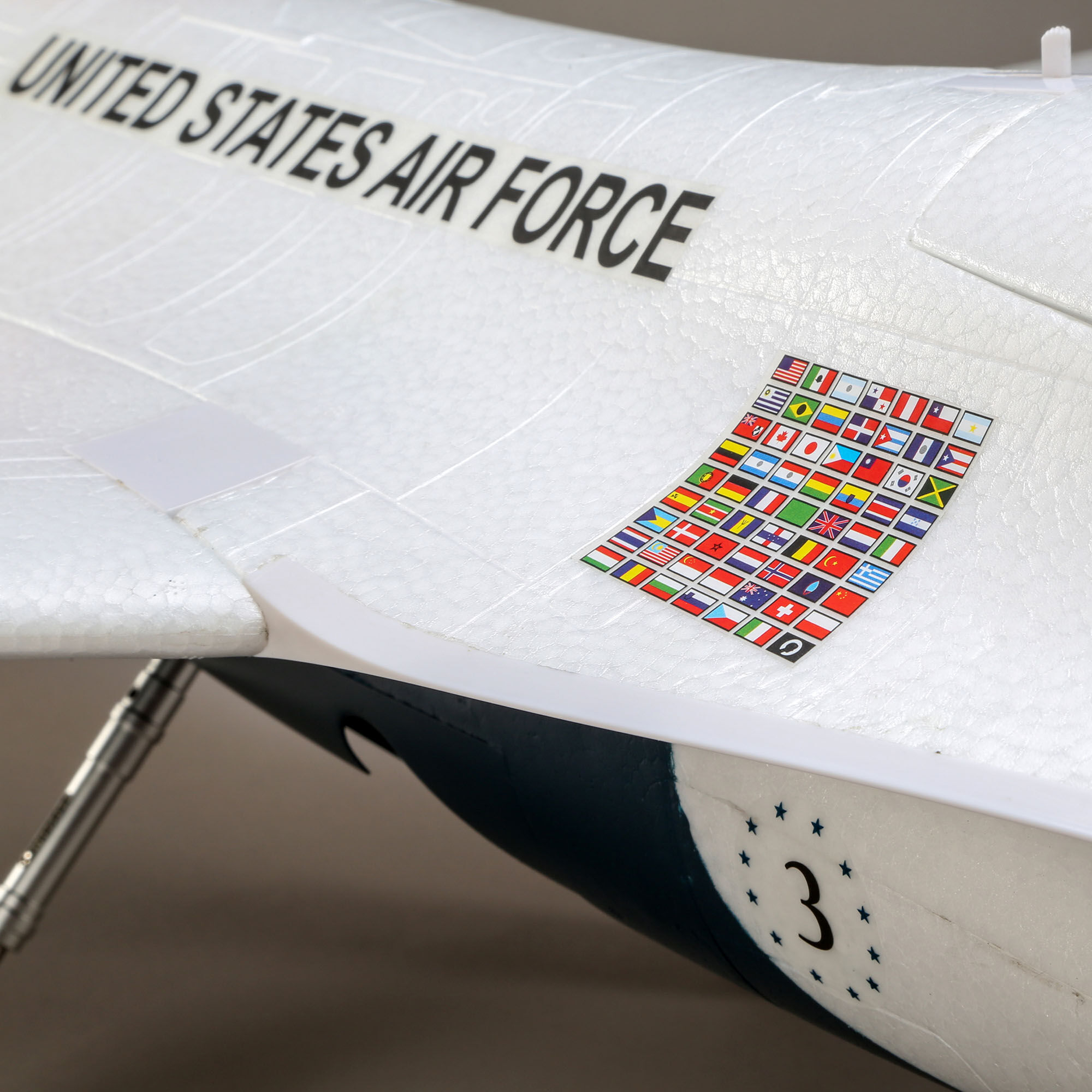 F-16 Thunderbirds 70mm EDF Jet BNF Basic with AS3X and SAFE Select, 815mm