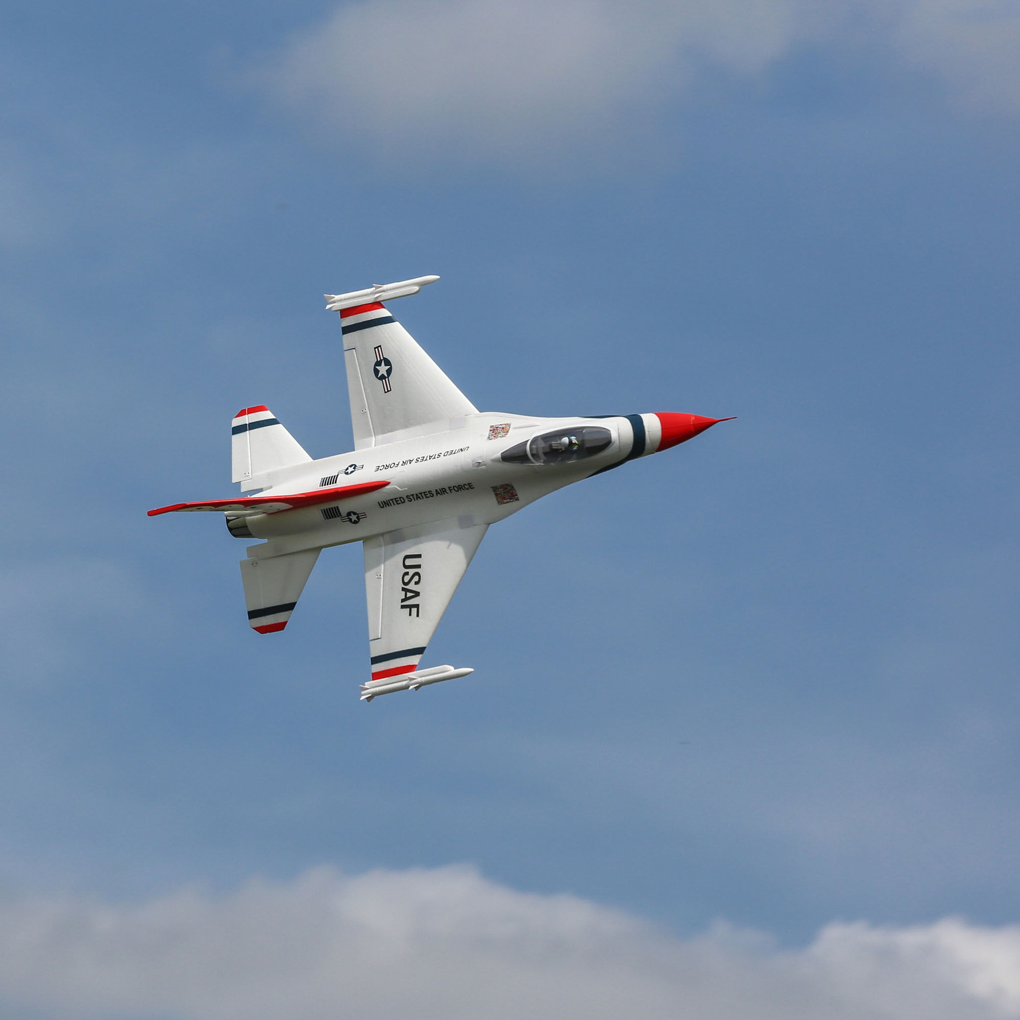 F-16 Thunderbirds 70mm EDF Jet BNF Basic with AS3X and SAFE Select, 815mm