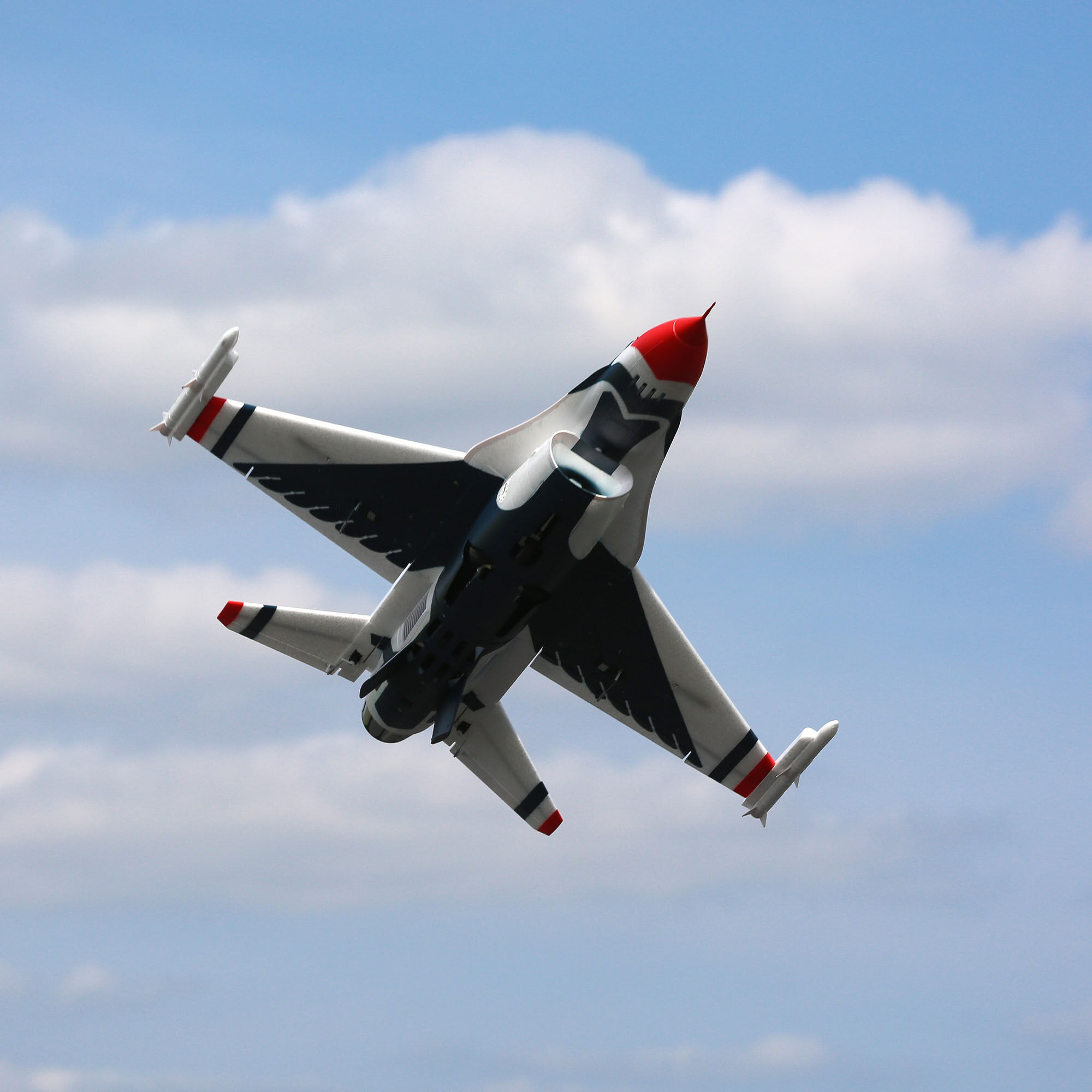 F-16 Thunderbirds 70mm EDF Jet BNF Basic with AS3X and SAFE Select, 815mm