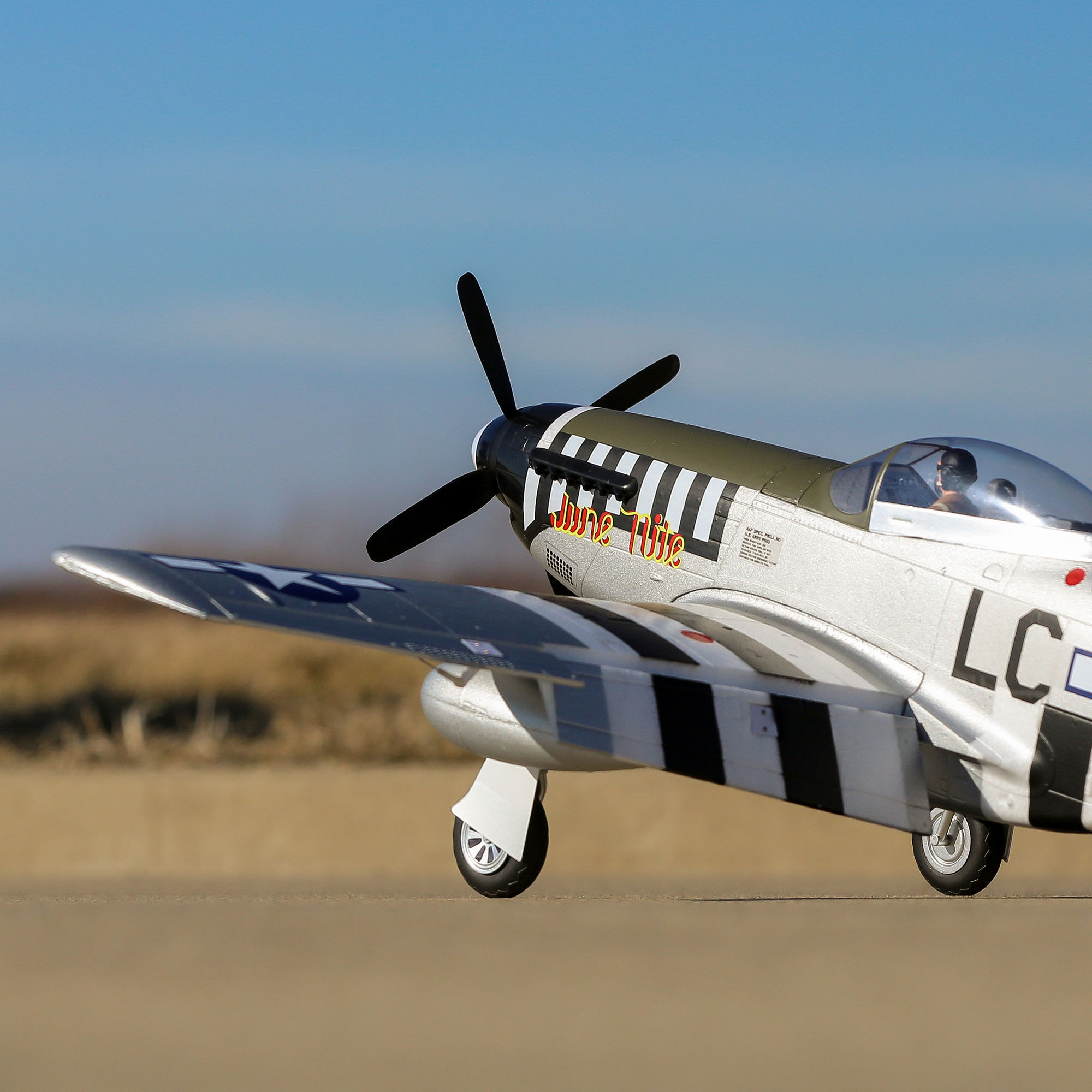 P-51D Mustang 1.2m BNF Basic with AS3X and SAFE Select