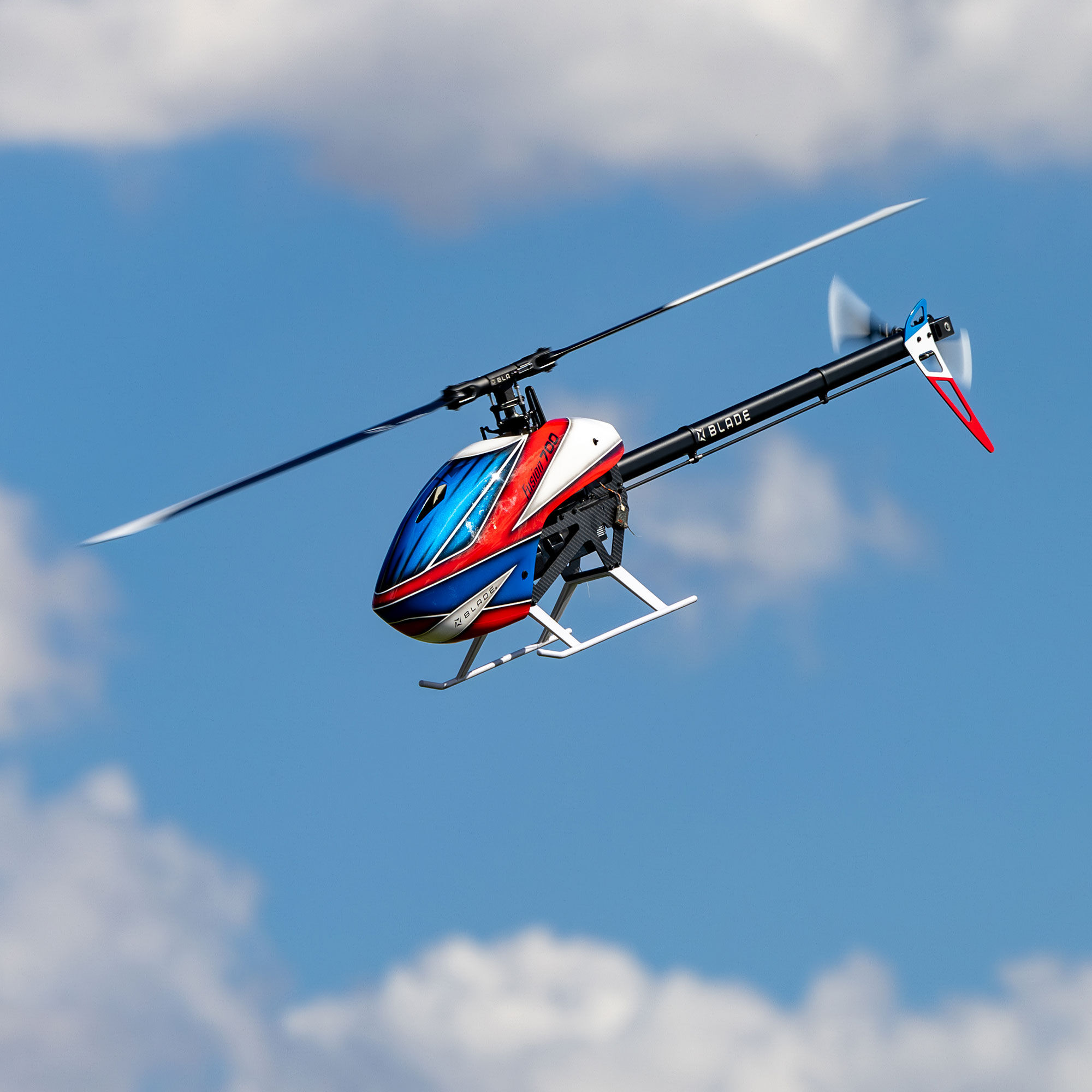 Blade Fusion 700 Kit with Motor and Blades