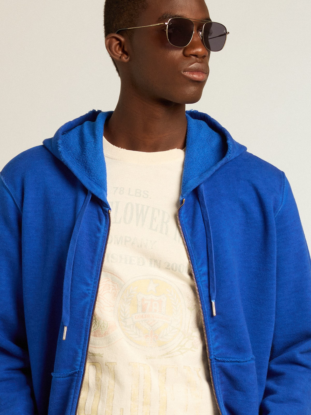 Men's aged white cotton T-shirt with print on the front