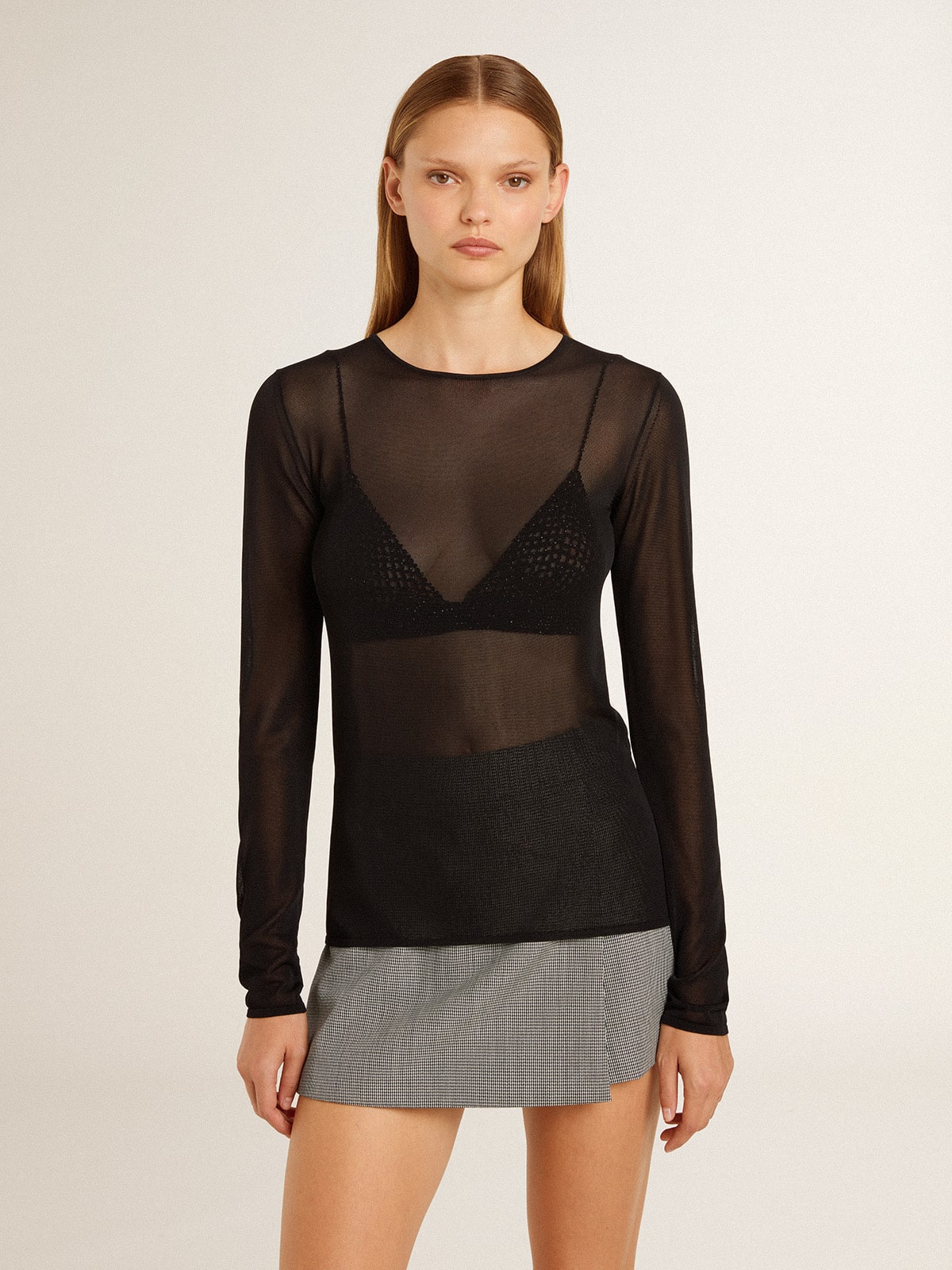 Women's black crew neck t-shirt