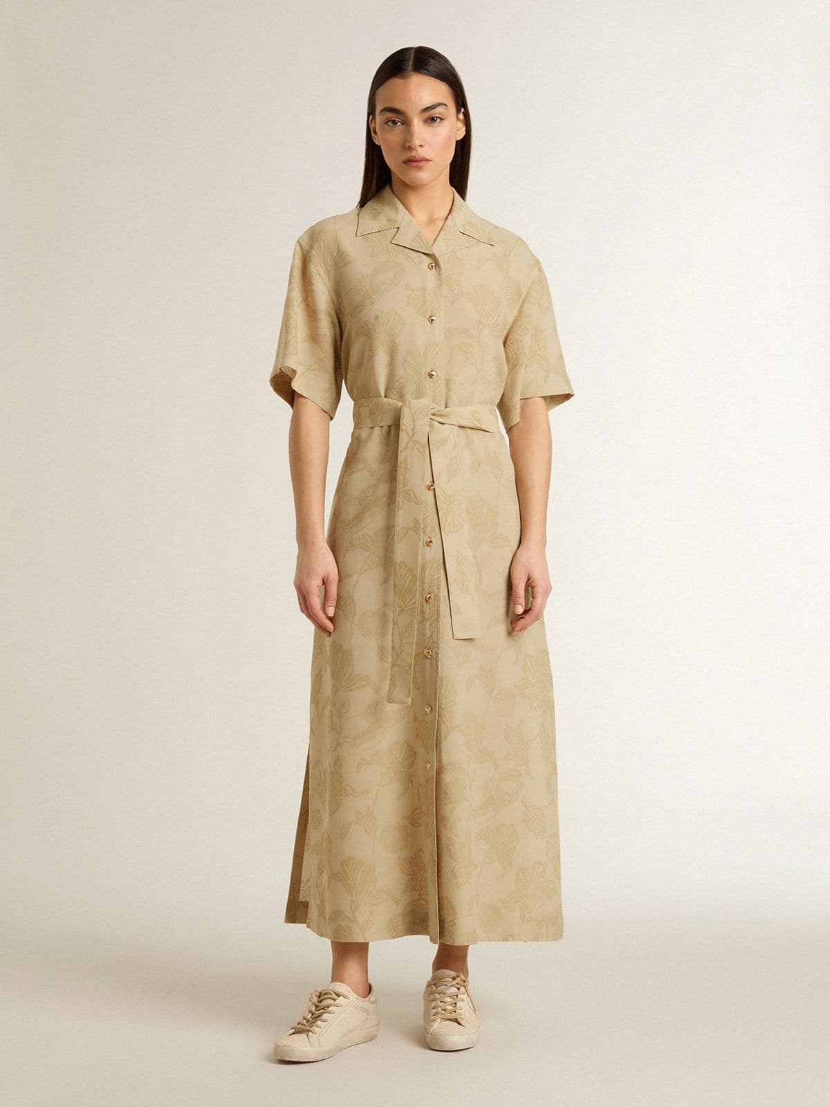 Women's short-sleeved shirt dress in beige floral jacquard