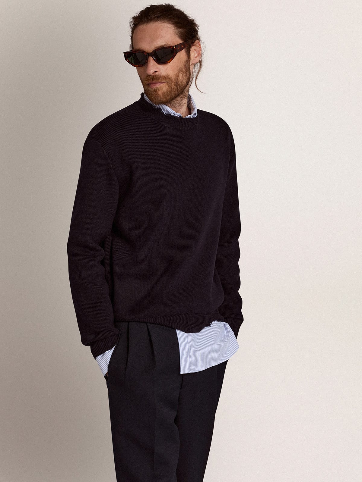 Men's round-neck sweater in dark blue cotton