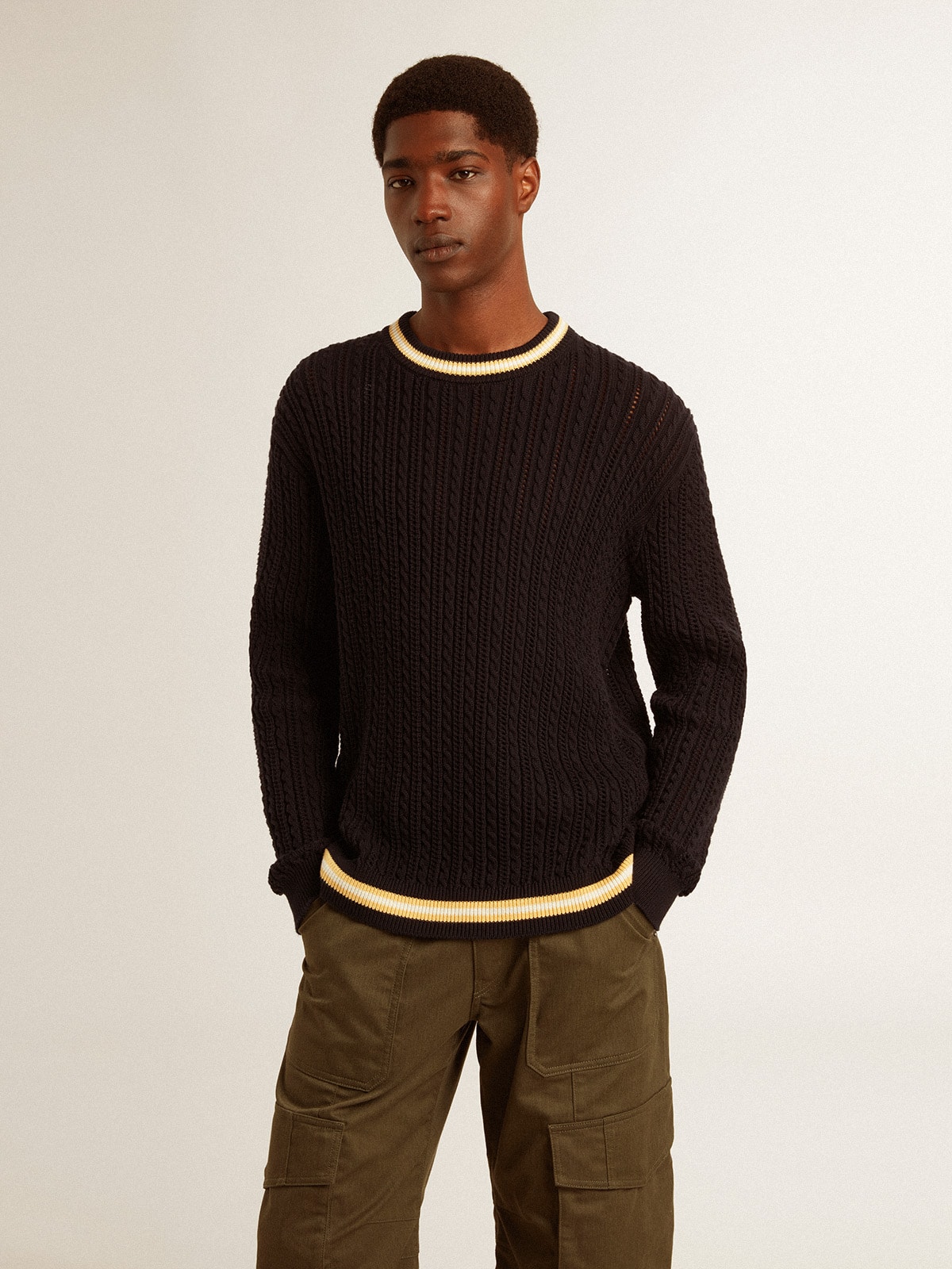 Men's blue round-neck sweater with contrasting ribbing