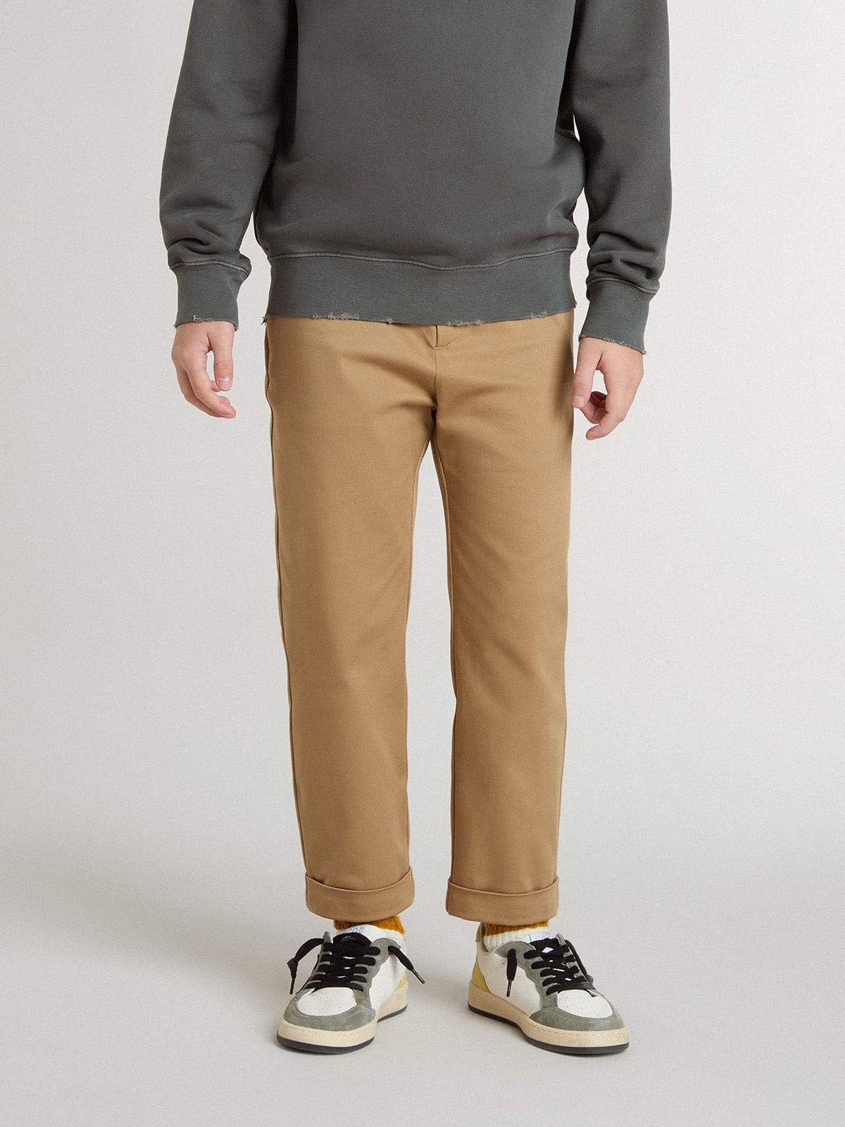 Kids' chinos in tobacco-colored cotton