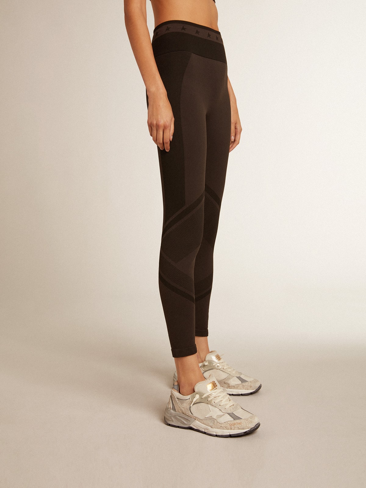 Women's black leggings with mixed stitching