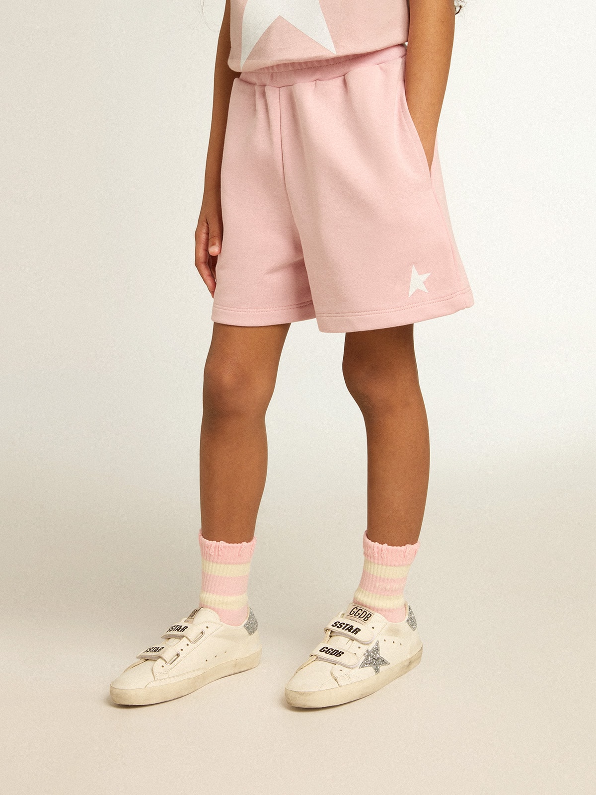 Girls' shorts in pink with white star