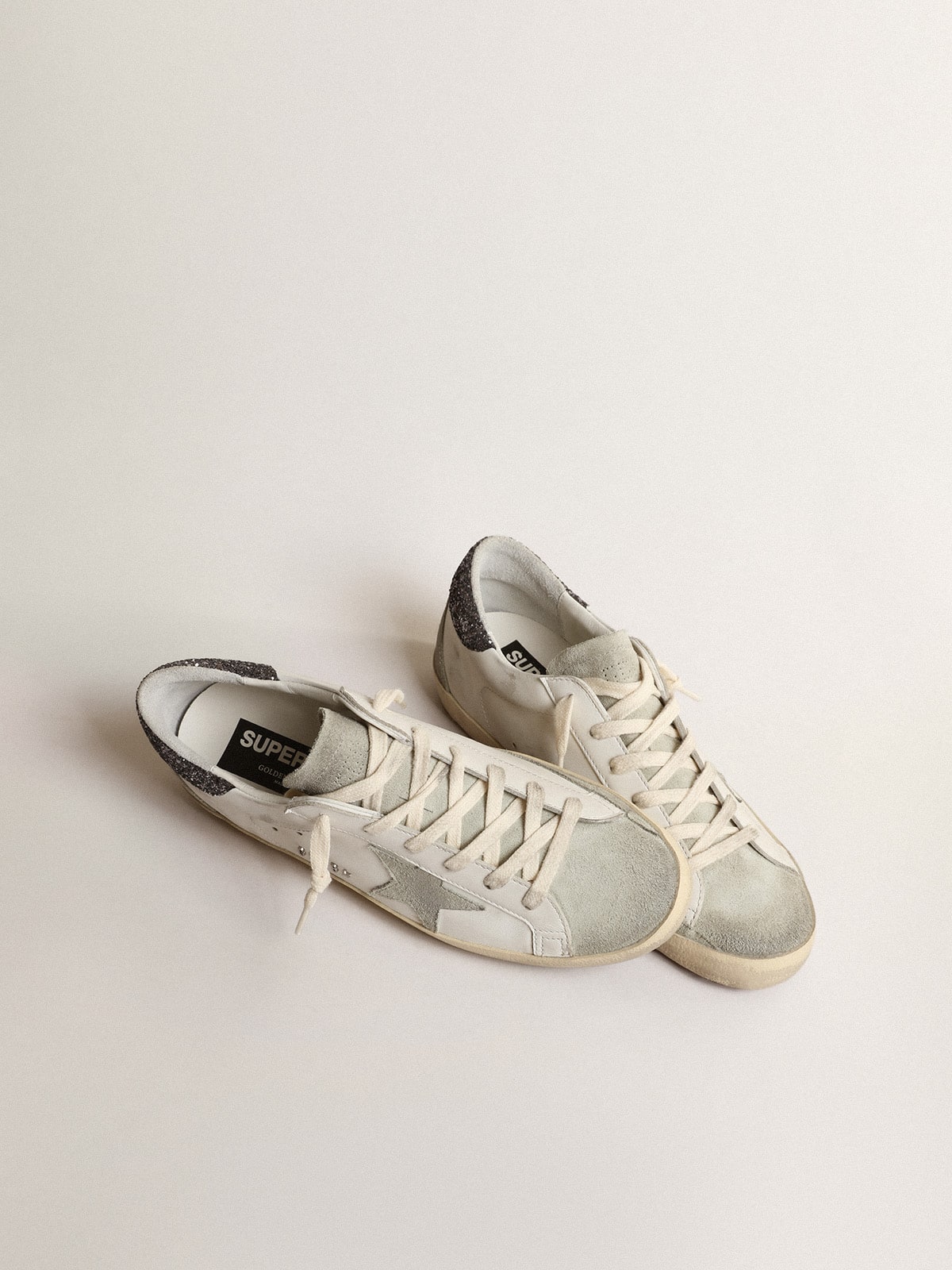 Women's Super-Star with gray star and dark gray glitter heel tab