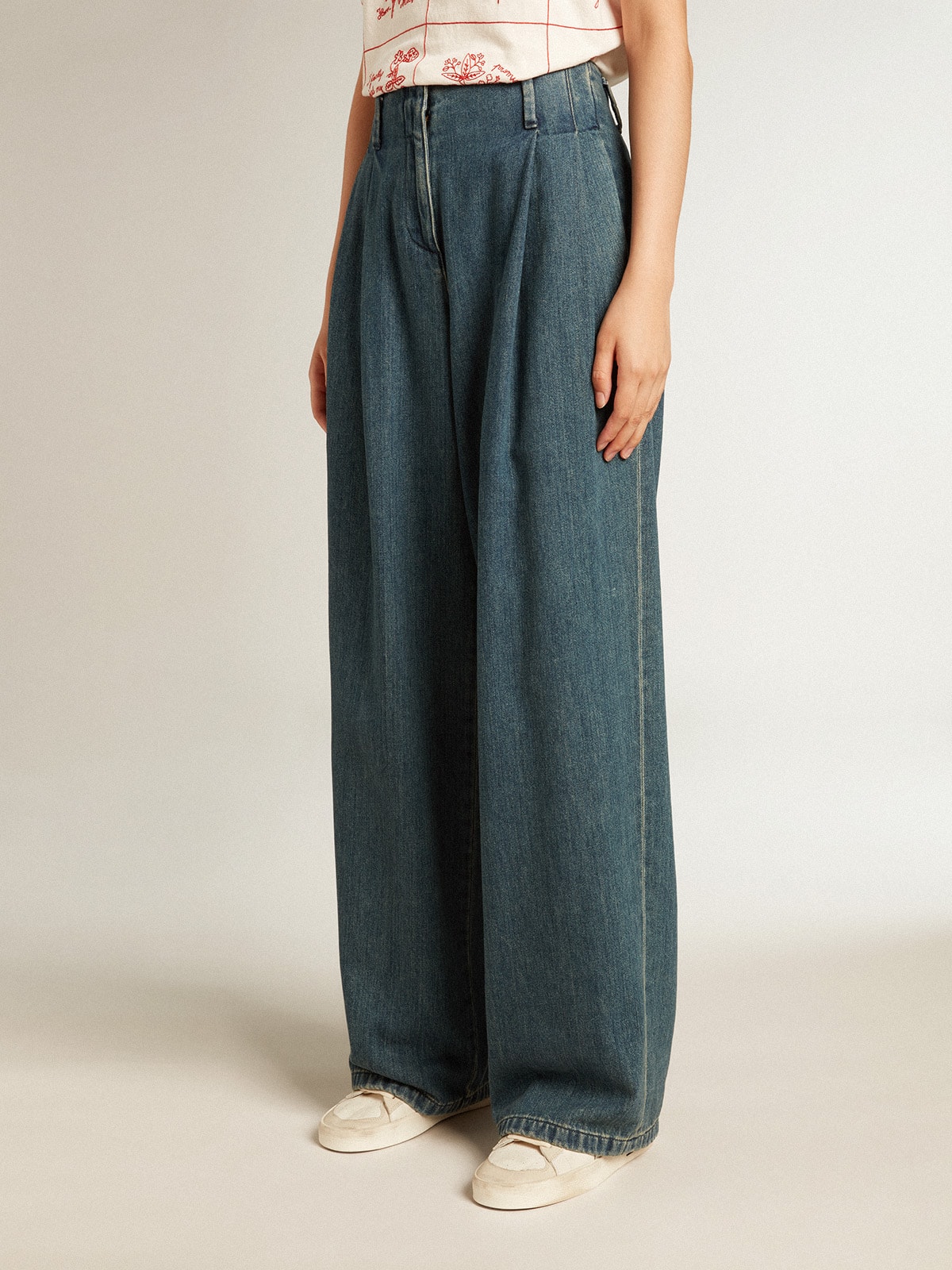 Women's blue cotton pleated pants