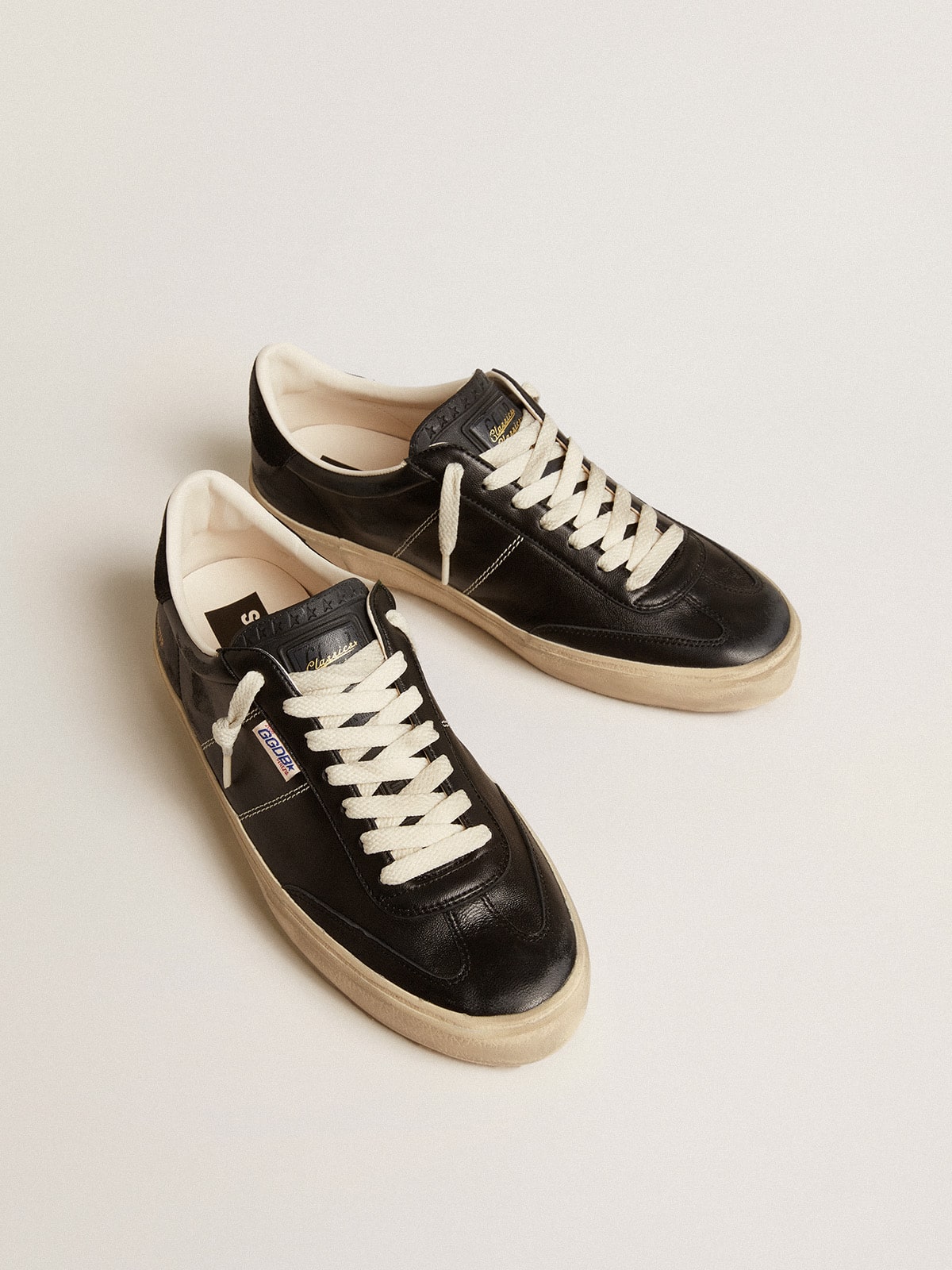 Men's Soul Star in black bio-based nappa