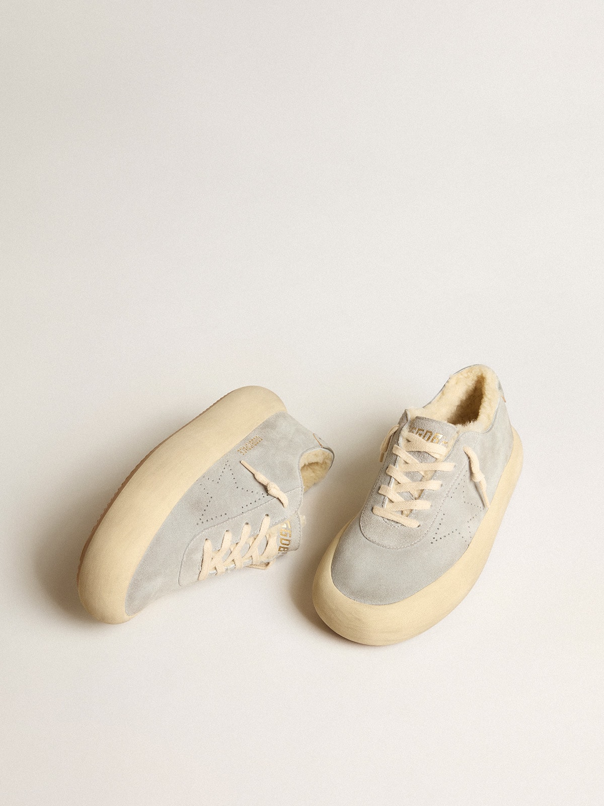 Women's Space-Star shoes in ice-gray suede with shearling lining