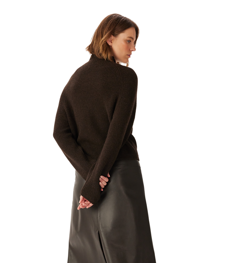 Trail turtleneck merino knit