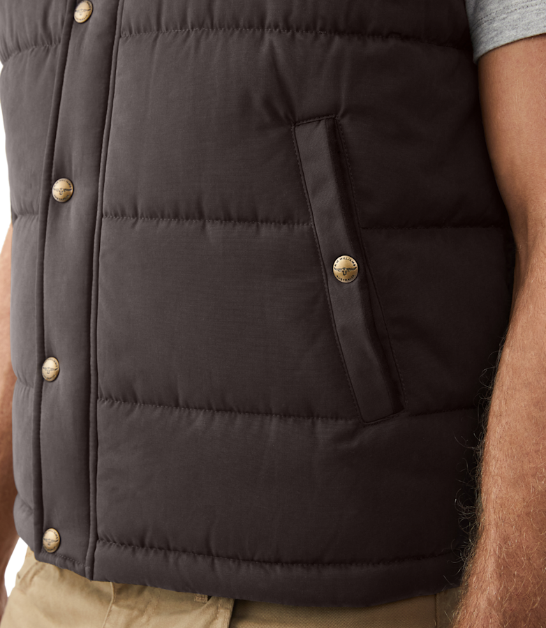 Carnarvon vest
