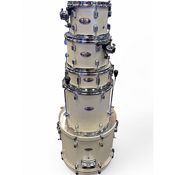 Pearl Used Pearl 5 Piece Decade Maple White Satin Pearl Drum Kit.gc