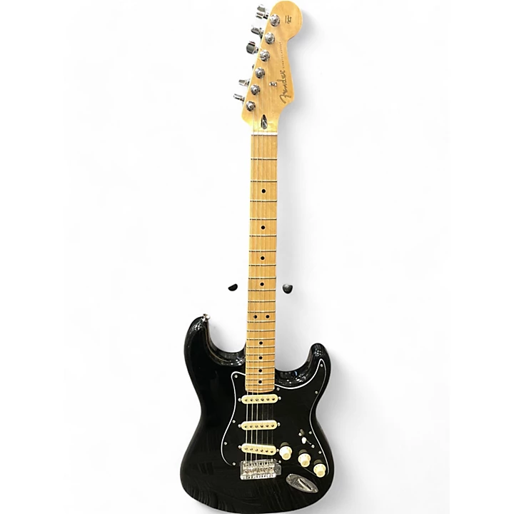 Used 2022 Fender Player Stratocaster Black Solid Body Electric Guitar