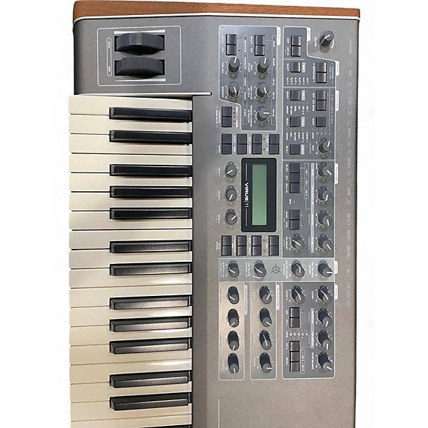 Access Used Access TI2 KEYBOARD Synthesizer.gc