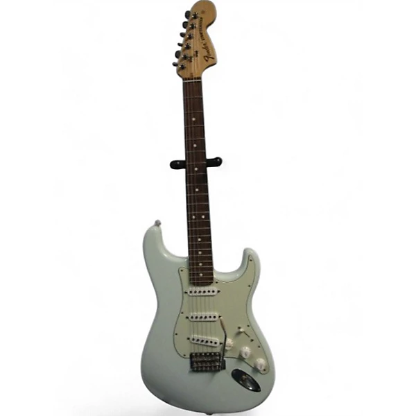 Fender 1970 Reissue Stratocaster Solid Body Electric Guitar.gc
