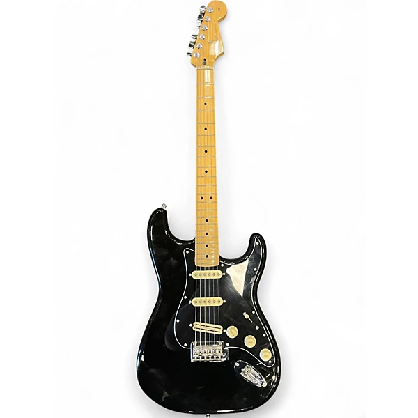 Used 2024 Fender Player Stratocaster Black Solid Body Electric Guitar
