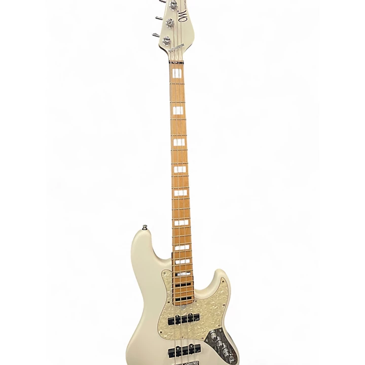 See Used Bass in Guitar Center Lexington