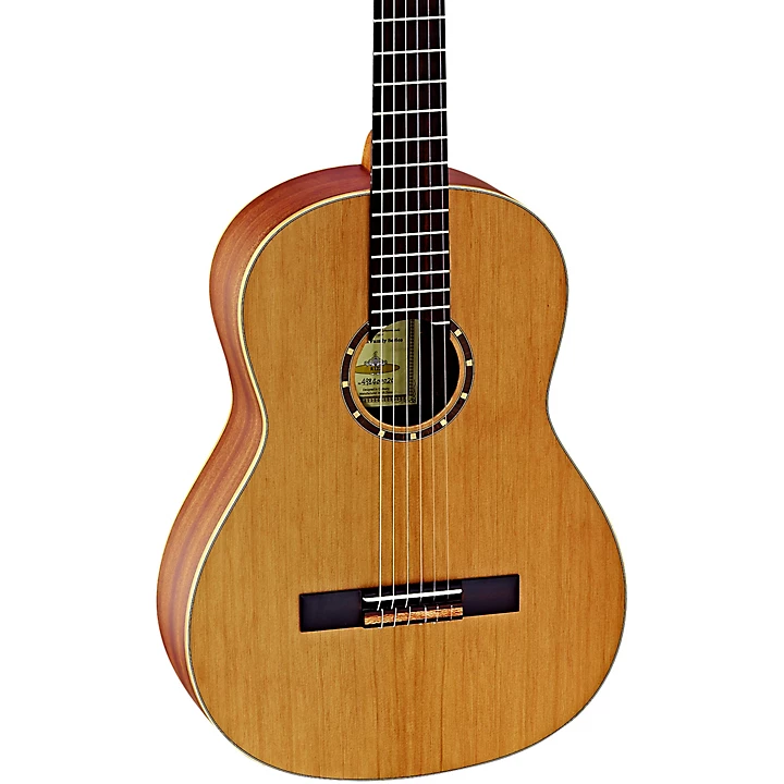 Family Series R122 Classical Guitar Satin Natural