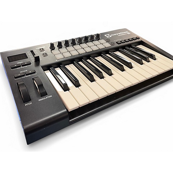 Novation Used Novation Launchkey 25 Key MIDI Controller