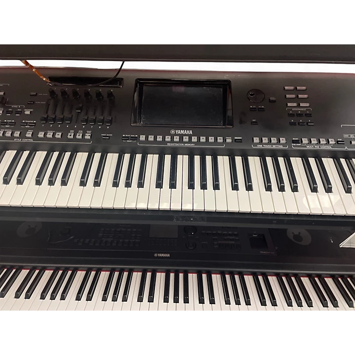 Yamaha Used Yamaha GENOS 76 Key Keyboard Workstation
