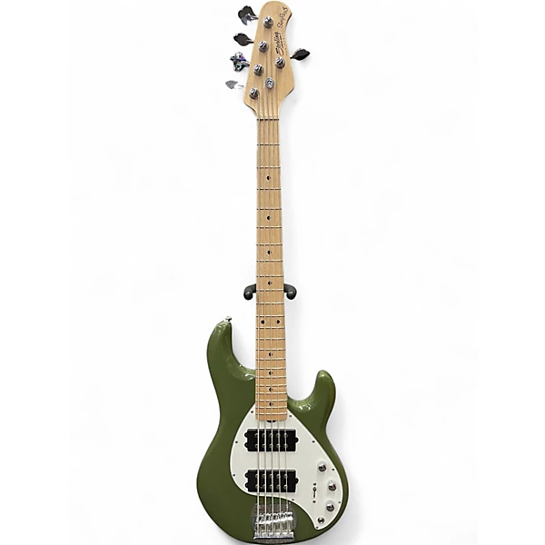See Used Bass in Guitar Center Modesto