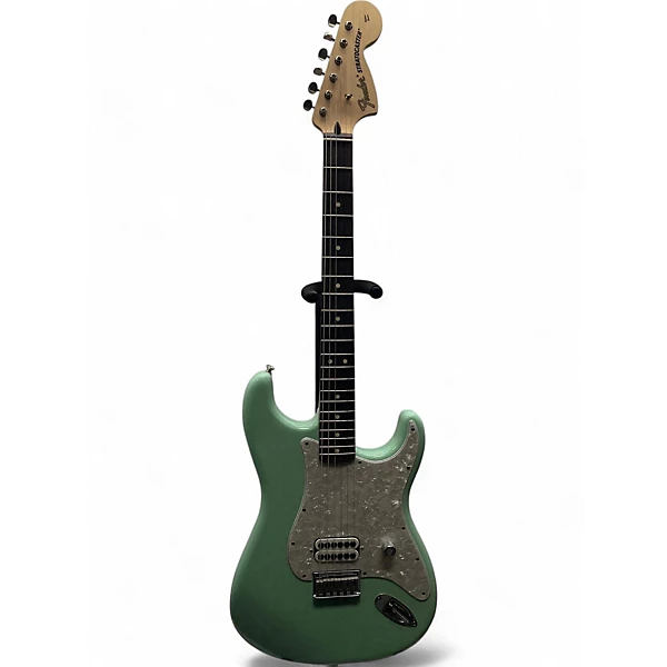 Fender Tom Delonge Signature Stratocaster Solid Body Electric Guitar