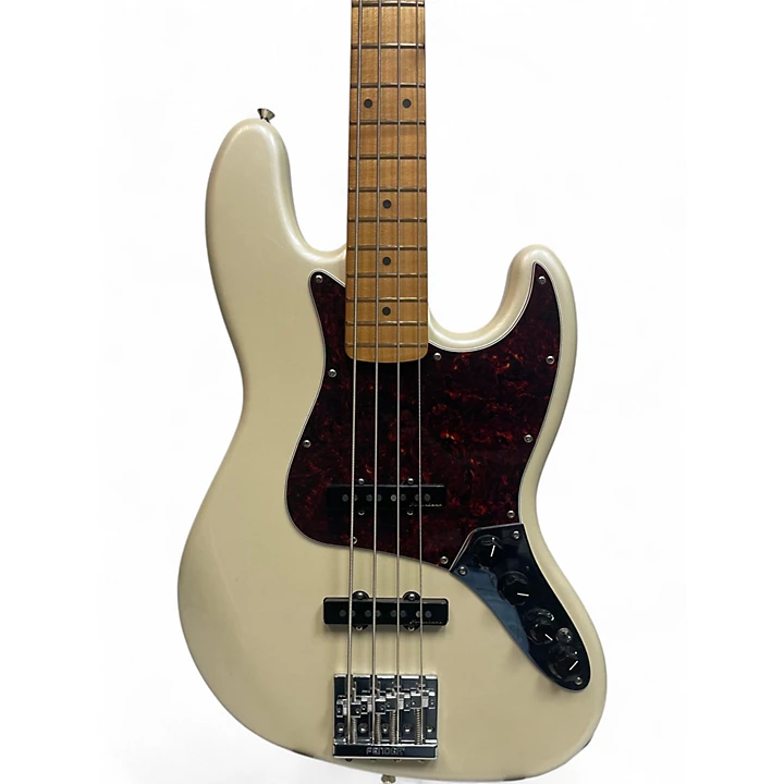 Fender Player Plus Jass Bass Electric Bass Guitar