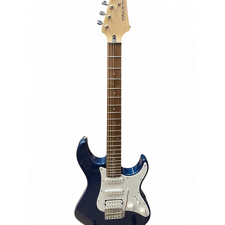 Yamaha Used Yamaha Pacifica Blue Solid Body Electric Guitar