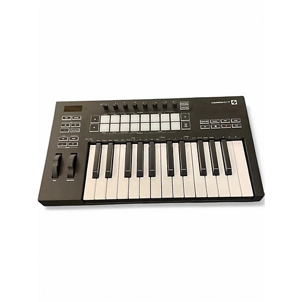 Novation Used Novation Launchkey 25 Key MIDI Controller