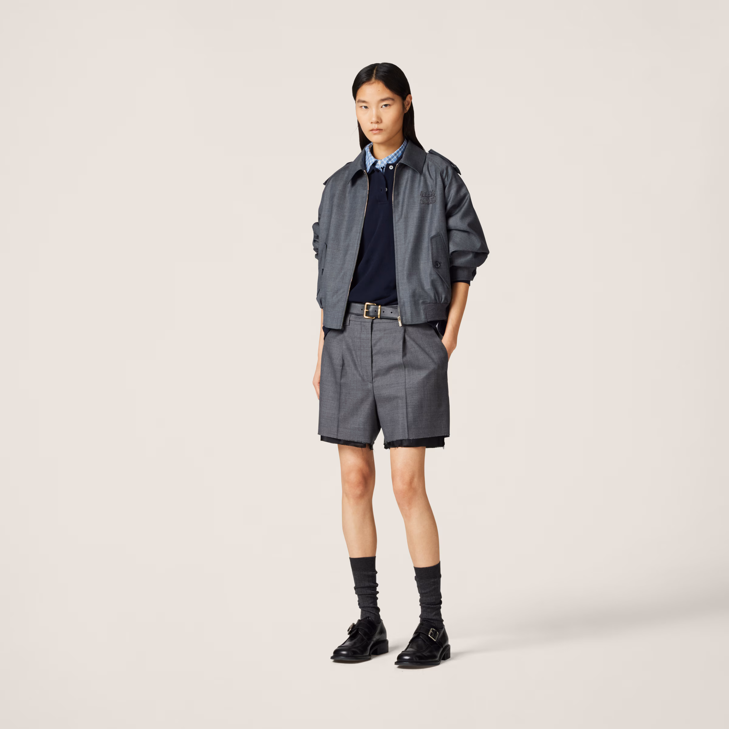Grisaille Bermudas