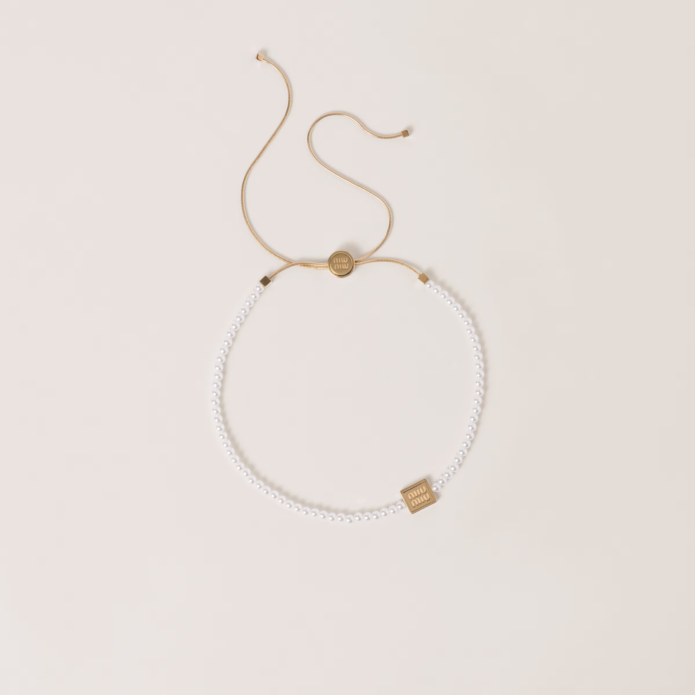 Metal Choker With Artificial Pearls